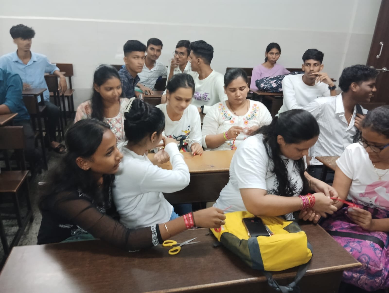 Chembur Karnataka Night College Sharing and Caring